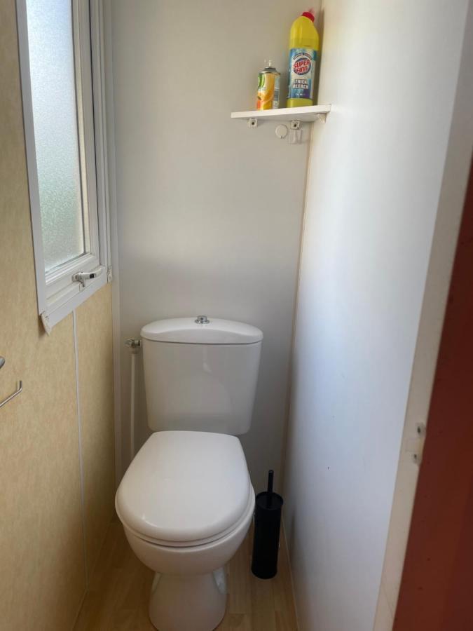 Mobil-Home Au Bord De L'Eau Feins Bagian luar foto